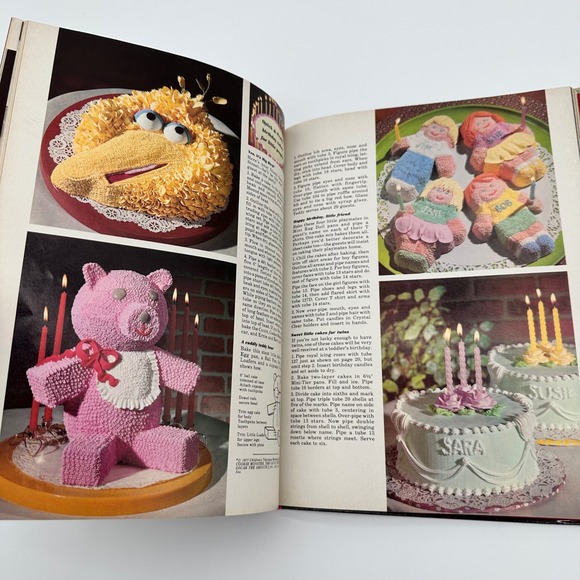 Wilton Celebrate IV Book Cake Decorating Annual Vintage 1977 Hardcover OS - Picture 6 of 8